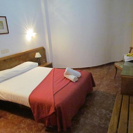 Complejo Hotelero Saga Мансанарес Екстериор снимка