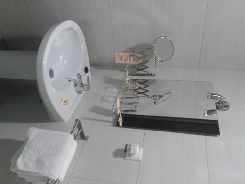 Complejo Hotelero Saga Мансанарес Екстериор снимка